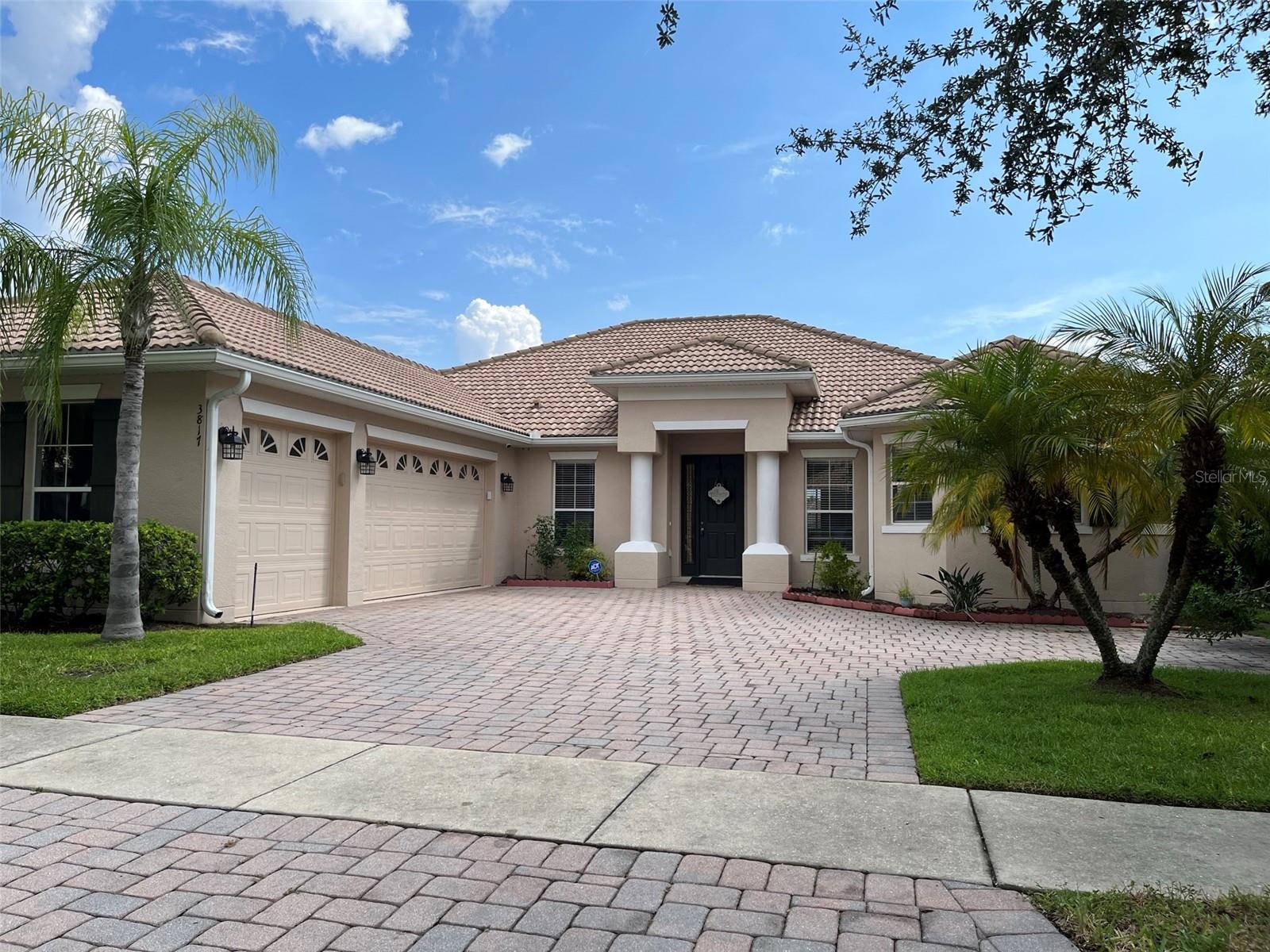 3817 GOLDEN FEATHER WAY