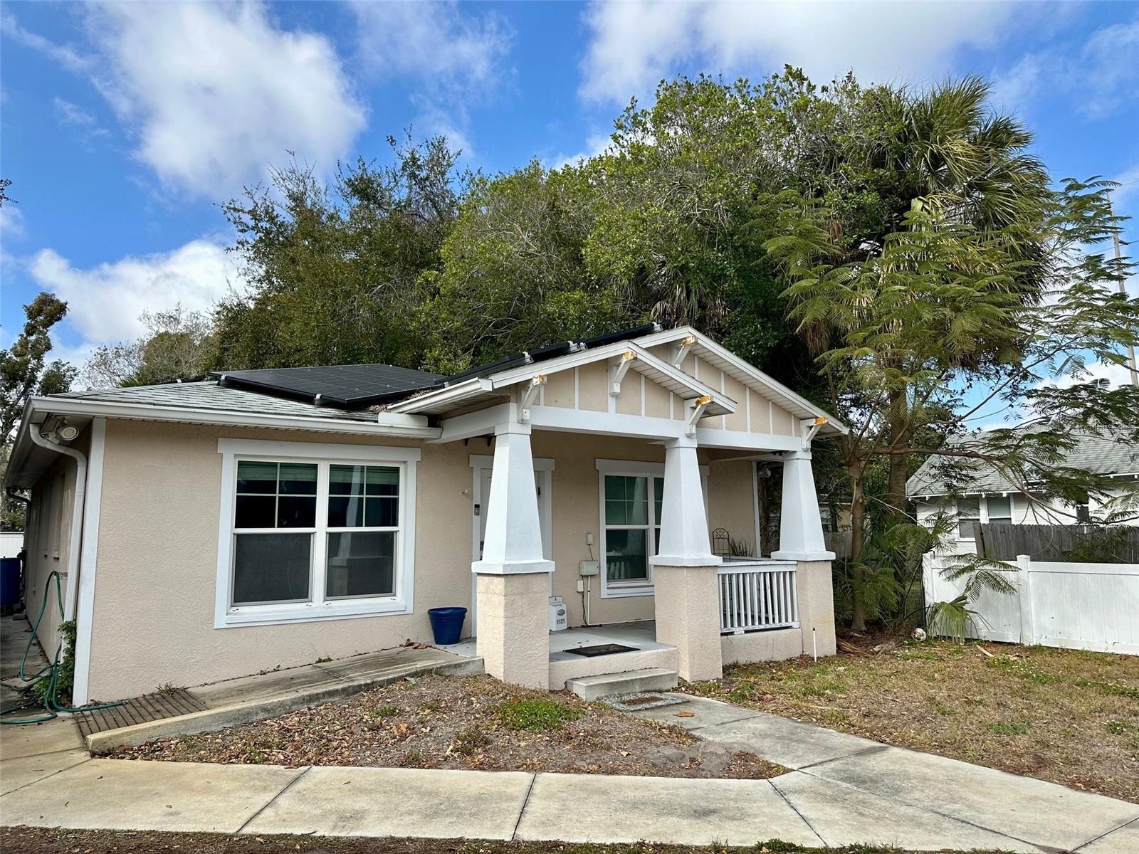 1121 DR MARTIN LUTHER KING JR ST S