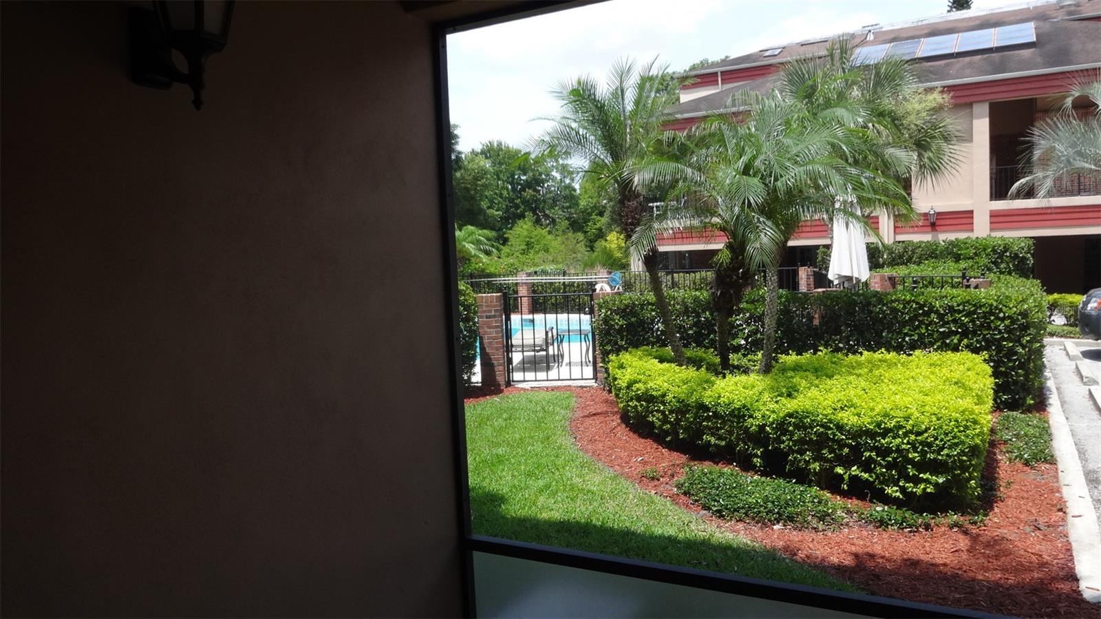 1144 DELANEY AVE #1144