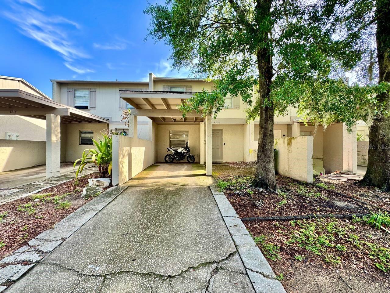 5216 TENNIS COURT CIR #5216
