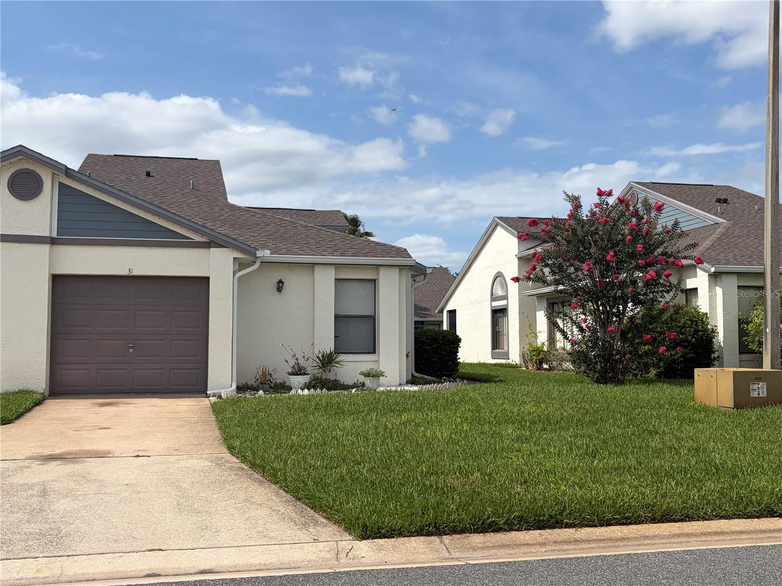 31 LAKEPOINTE CIR