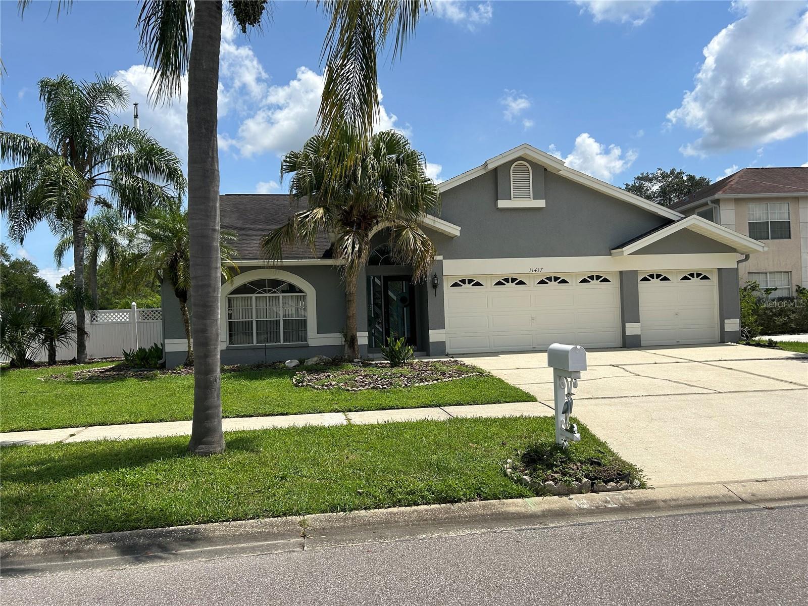 11417 GLENMONT DR