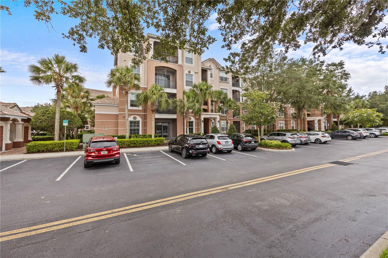 1351 VENEZIA CT #301