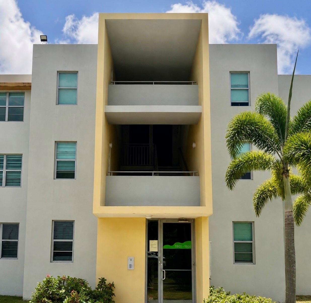Apt 1805 CONDOMINIO LAS PRIMAVERAS #1805