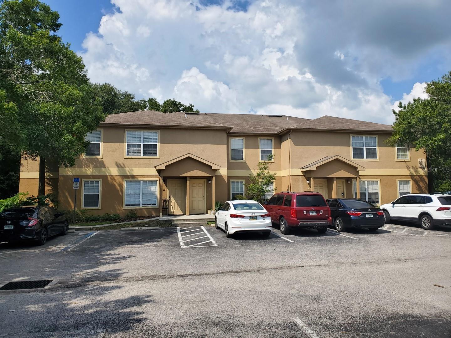 5903 WILLOW RIDGE DR #203